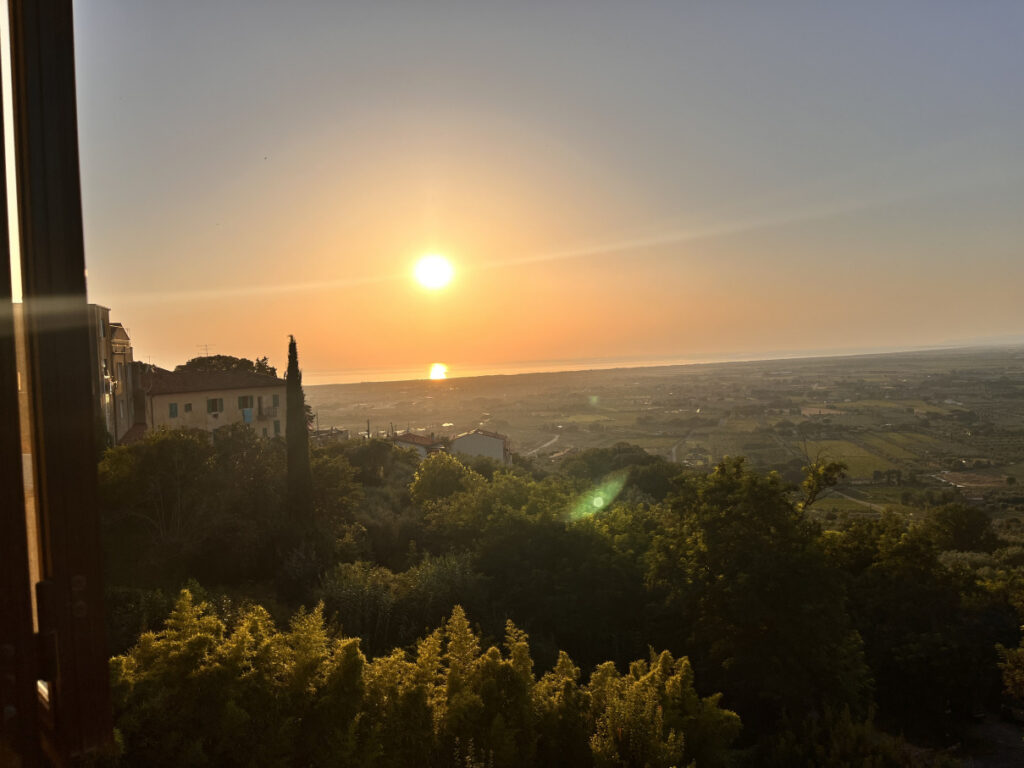 Ausblick aus dem Restaurant Da Ugo in Castagnetto Carducci